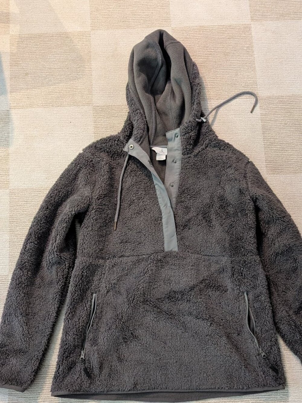 Ascend hooded fleece pullover